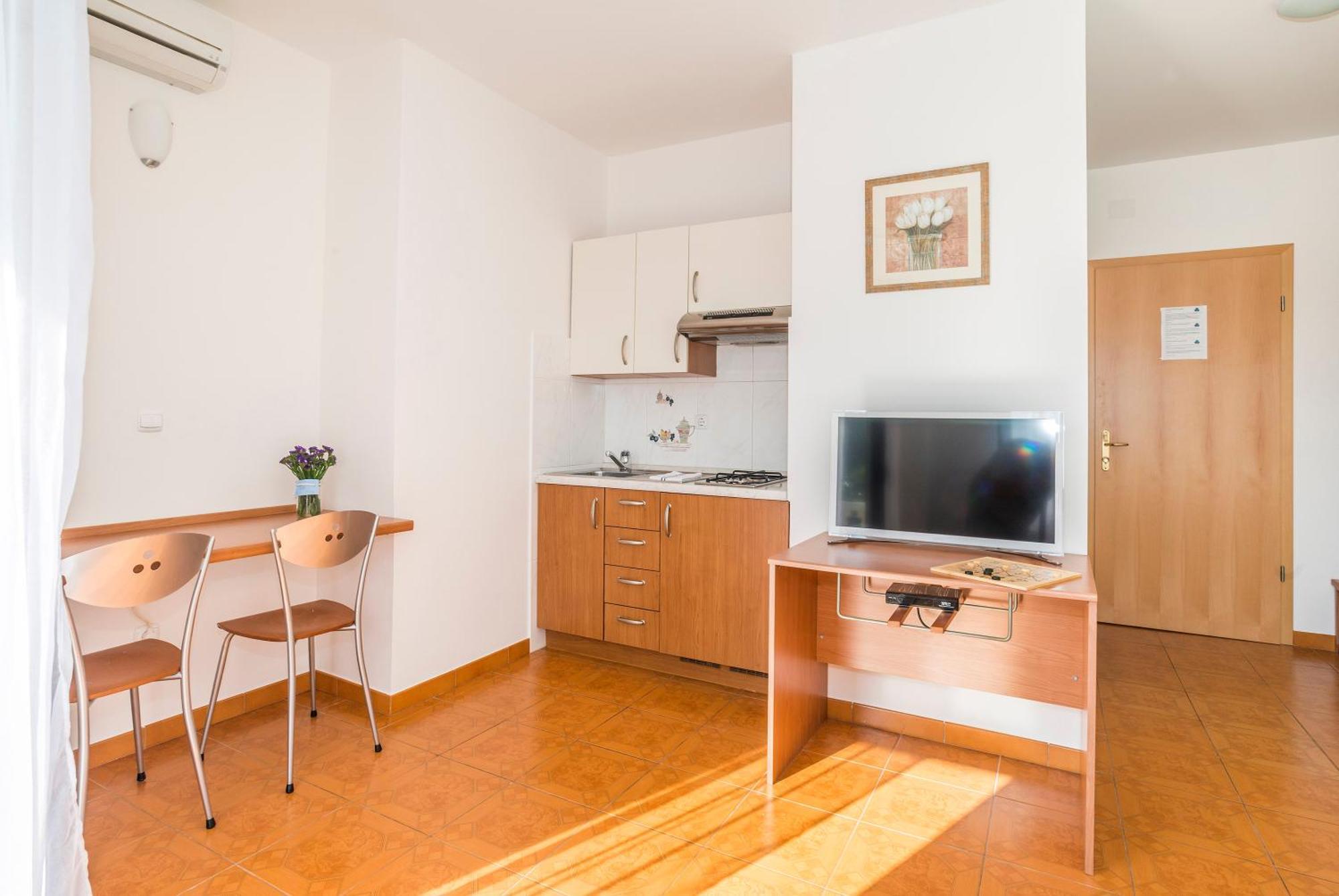 Apartments Vienna Zambratija  Zewnętrze zdjęcie